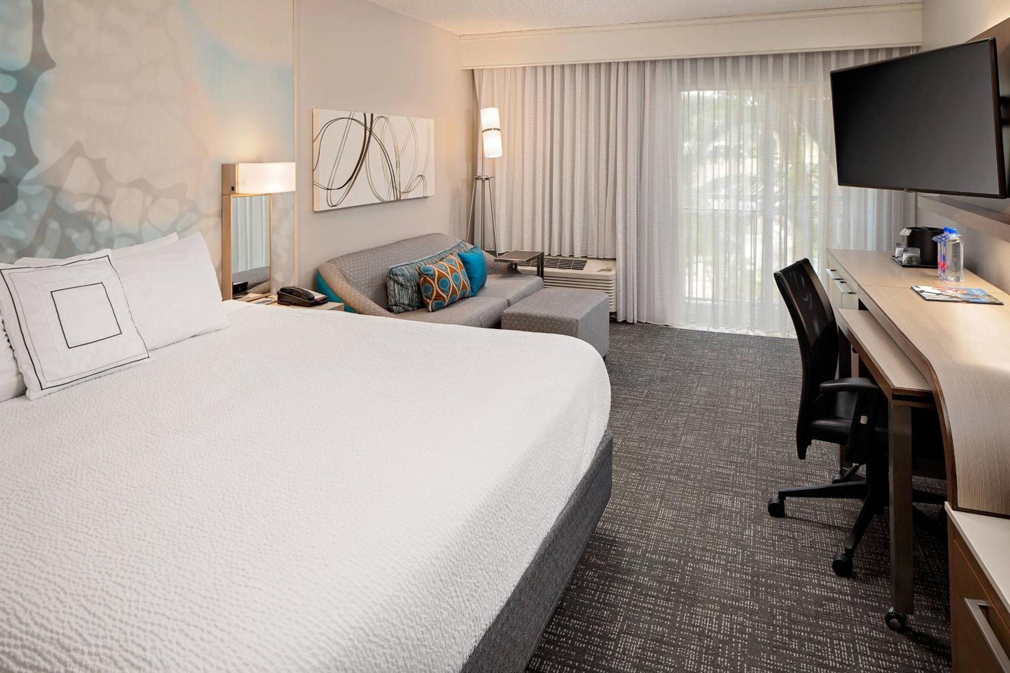 Courtyard By Marriott Fort Lauderdale North/Cypress Creek Экстерьер фото